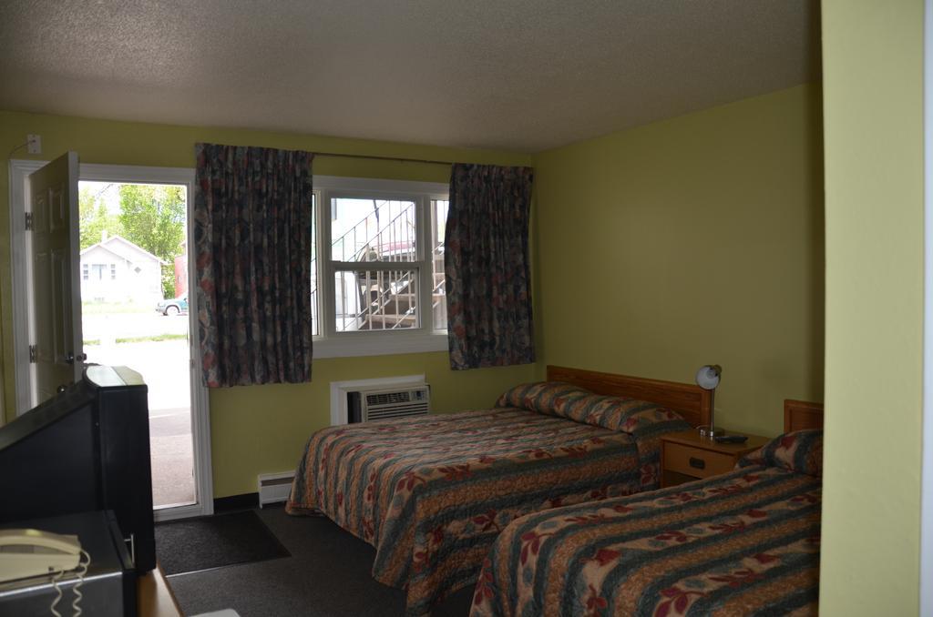 Coachman Inn Regina Exterior photo